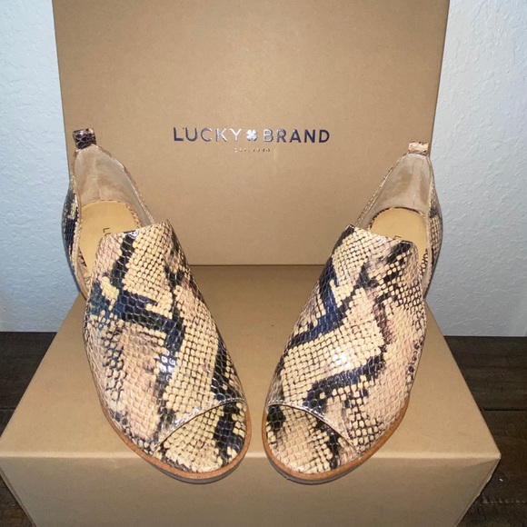 NEW Lucky Brand - Picture 3 of 4